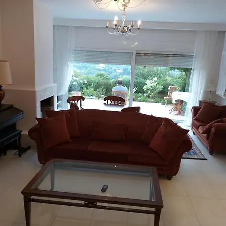 εξοχική κατοικία με θέα Villa *